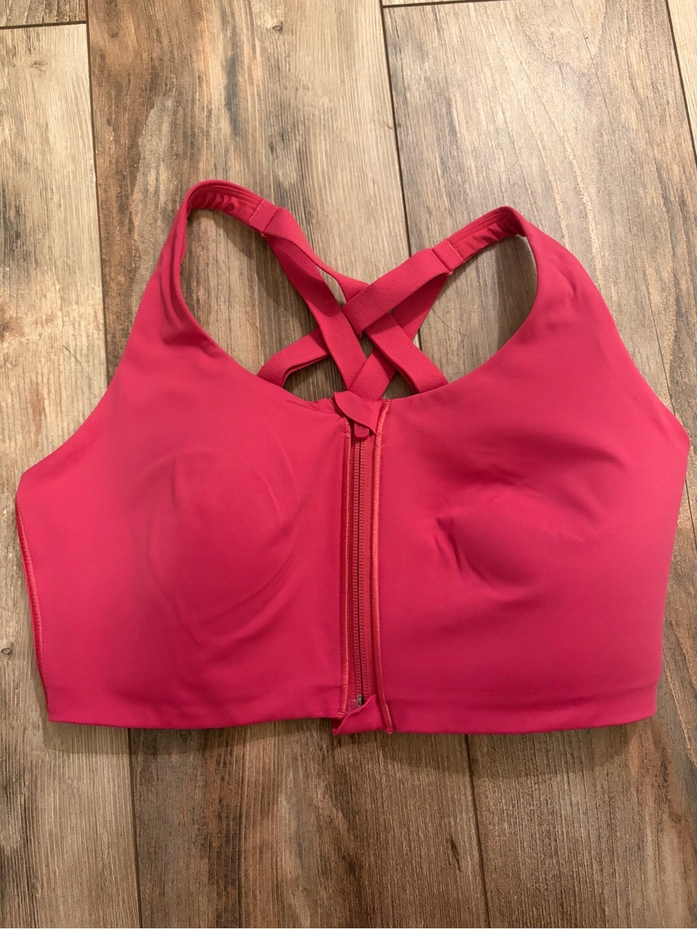 lululemon athletica Energy Zip-Front Bra - Raspberry Coulis